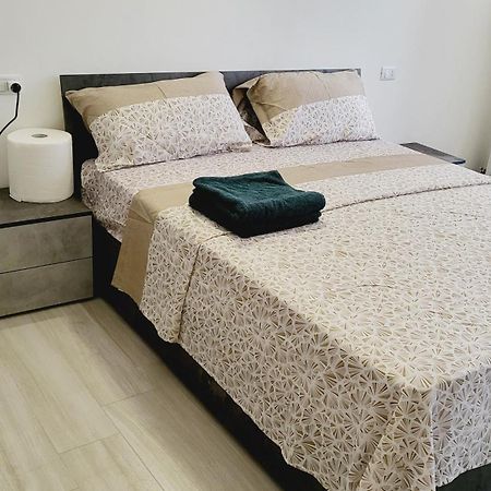Casa Manzoni Apartment Novara Luaran gambar