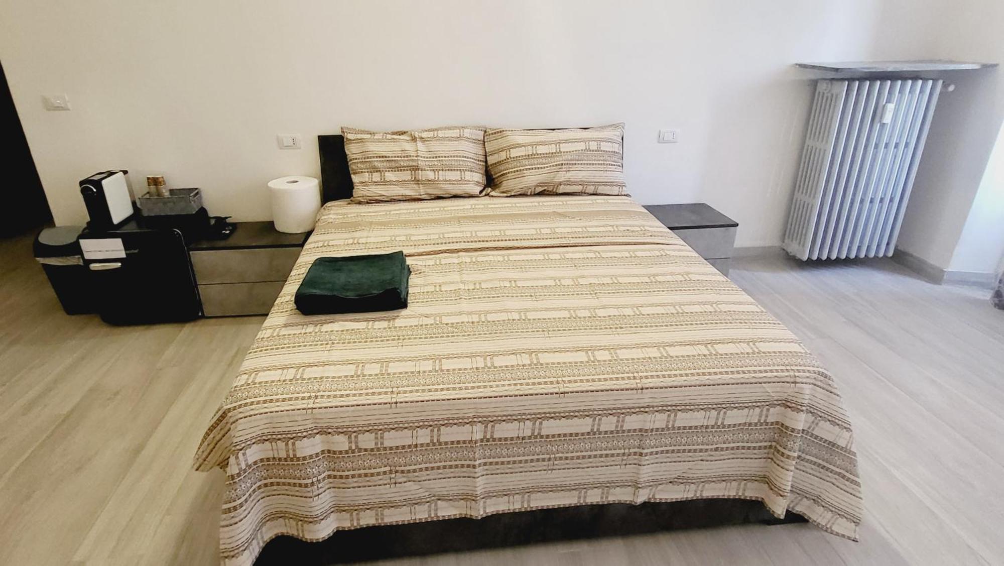 Casa Manzoni Apartment Novara Luaran gambar